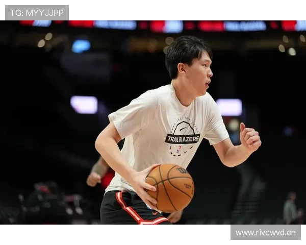 杨瀚森训练完直接睡更衣室，这自律谁顶得住