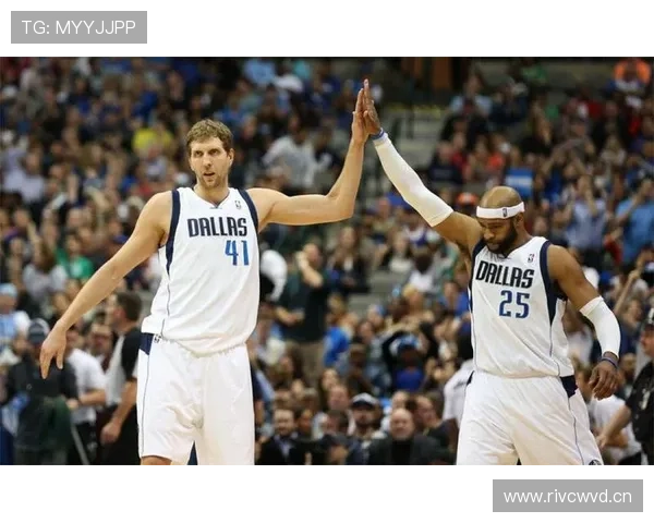 诺维茨基三分命中率提升明显 拉开球队进攻空间贡献核心效率